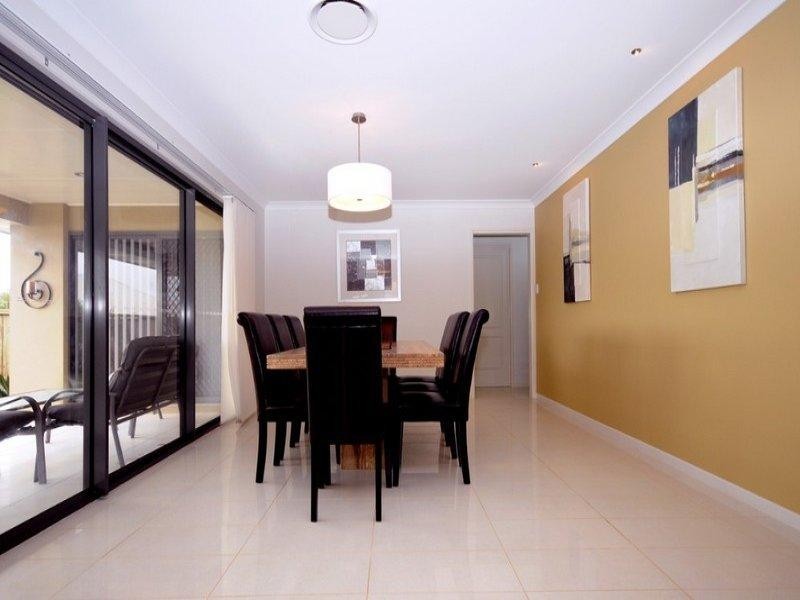 28 Saba Court, Middle Ridge QLD 4350