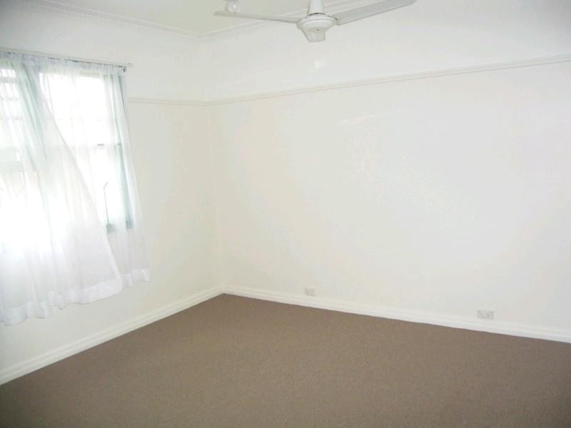 10 Ruthven Street, Harlaxton QLD 4350