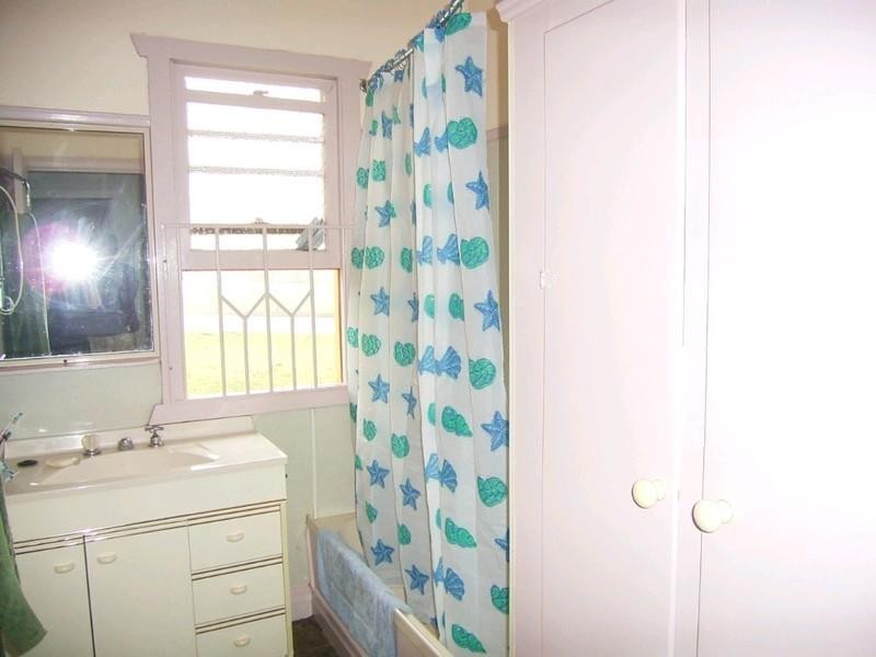 10 Ruthven Street, Harlaxton QLD 4350