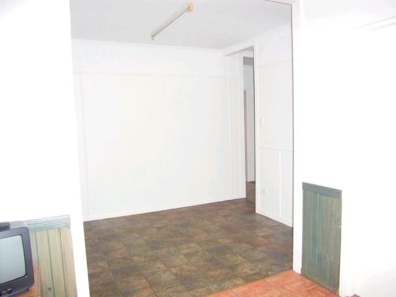 10 Ruthven Street, Harlaxton QLD 4350