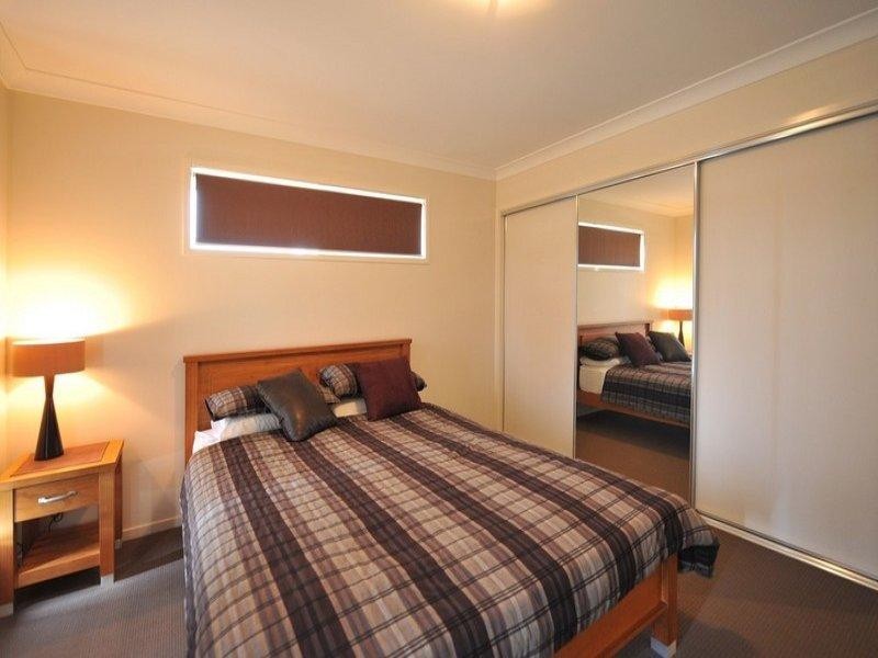 1/8 Gatfield Street, Newtown QLD 4305