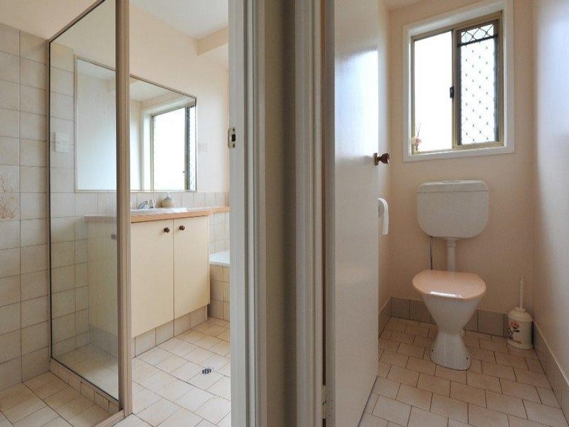 31 Stumm Street, Kearneys Spring QLD 4350