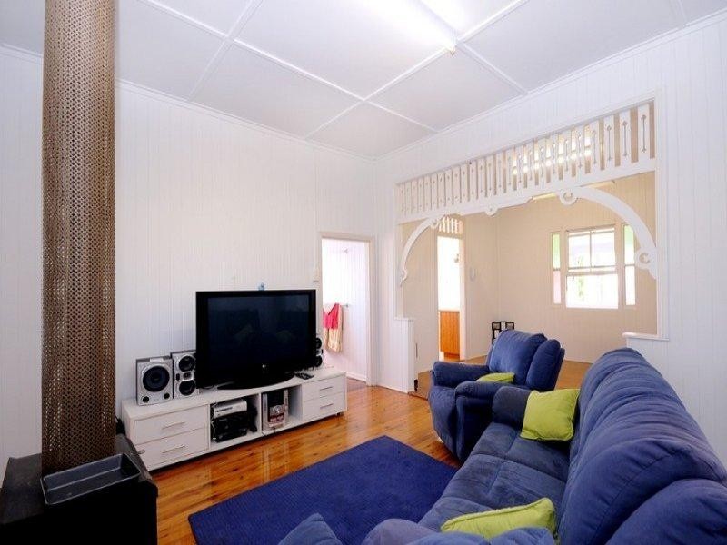 67 Gordon Avenue, Newtown QLD 4350