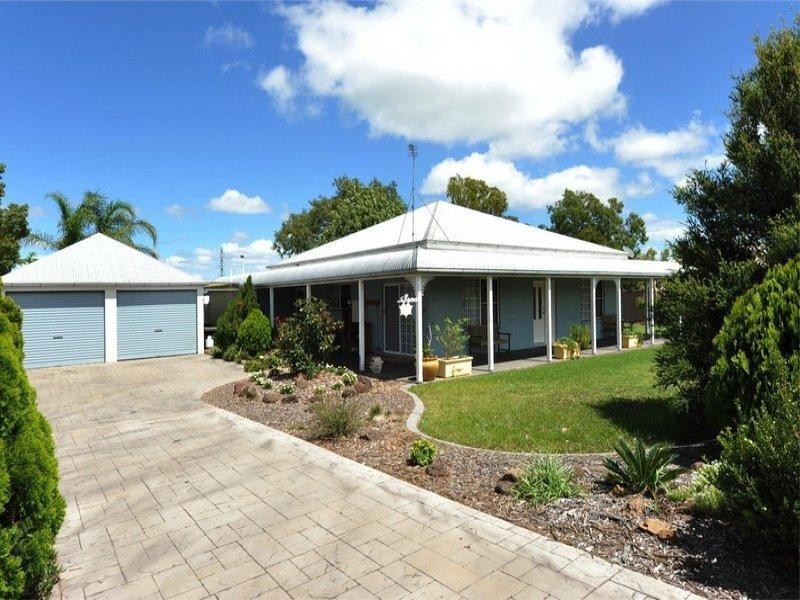12 Bunkers Hill School Road, Westbrook QLD 4350