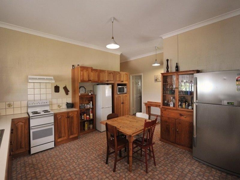 12 Bunkers Hill School Road, Westbrook QLD 4350