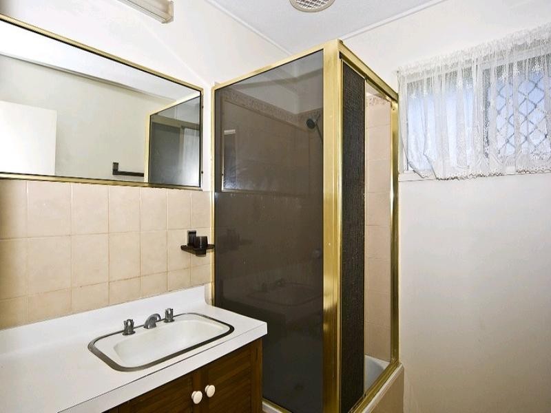 8 Tracey Street, Rangeville QLD 4350