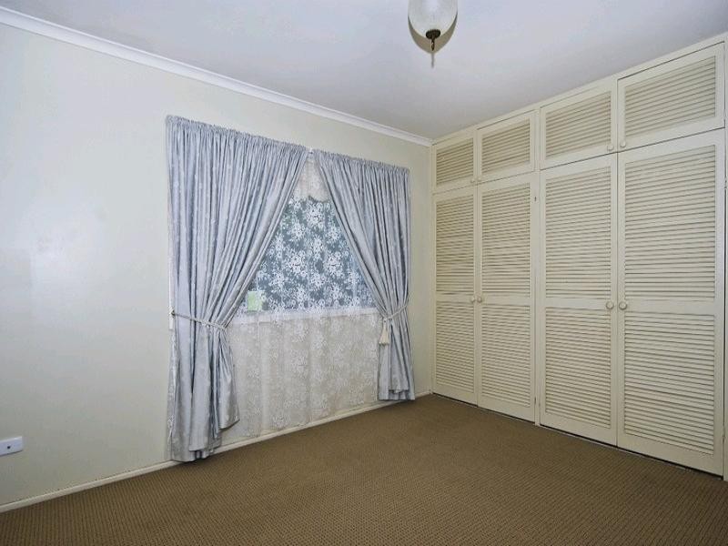 8 Tracey Street, Rangeville QLD 4350