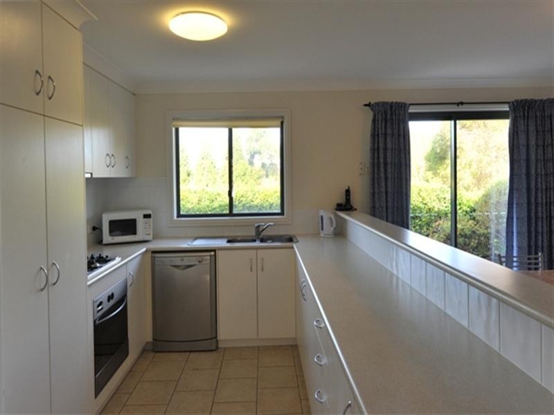 2/14 Uniplaza Court, Kearneys Spring QLD 4350