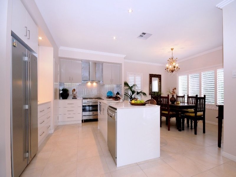 39 Piccadilly Court, Mount Lofty QLD 4350