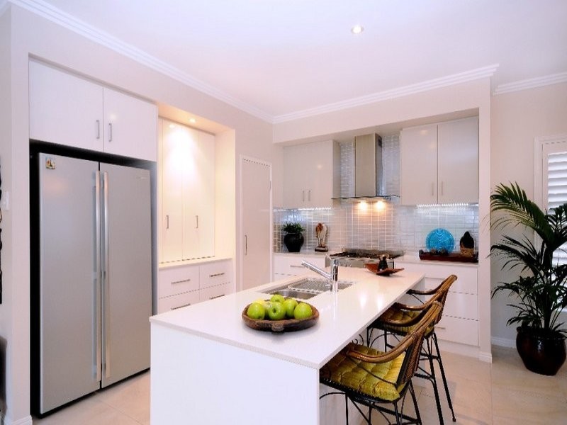 39 Piccadilly Court, Mount Lofty QLD 4350