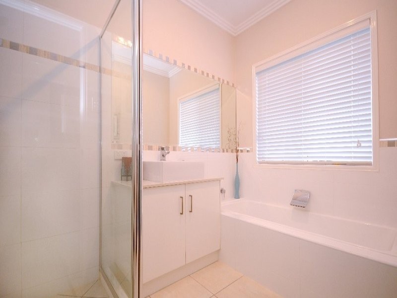 39 Piccadilly Court, Mount Lofty QLD 4350