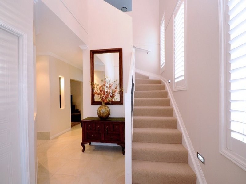 39 Piccadilly Court, Mount Lofty QLD 4350