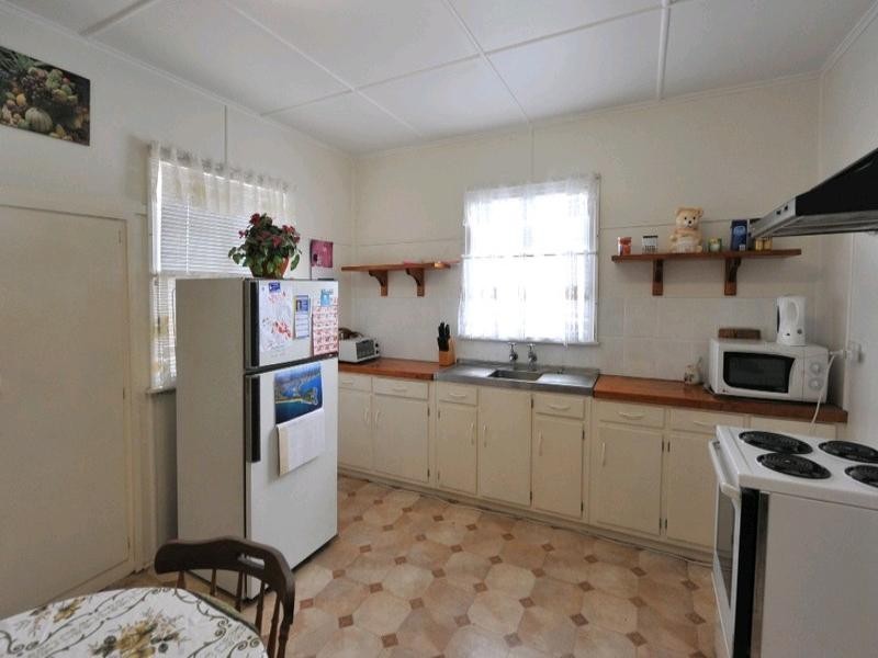 495 Tor Street, Newtown QLD 4350