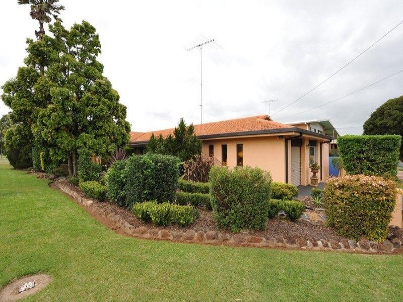 10 Richmond Drive, Wilsonton QLD 4350