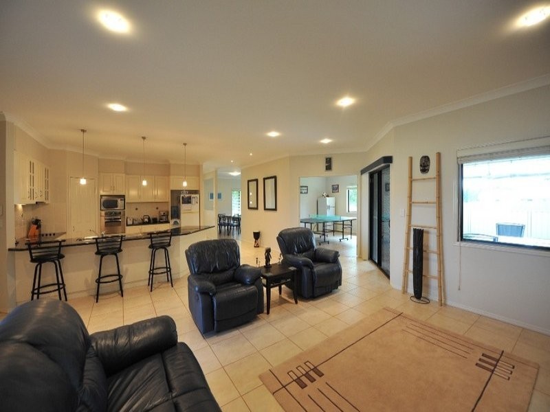 27 Polzin Road, Highfields QLD 4352