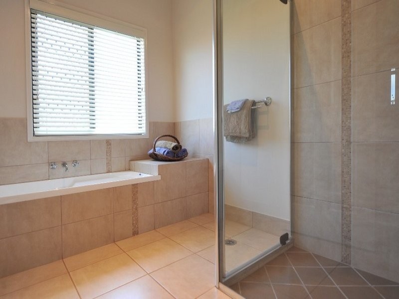 27 Polzin Road, Highfields QLD 4352