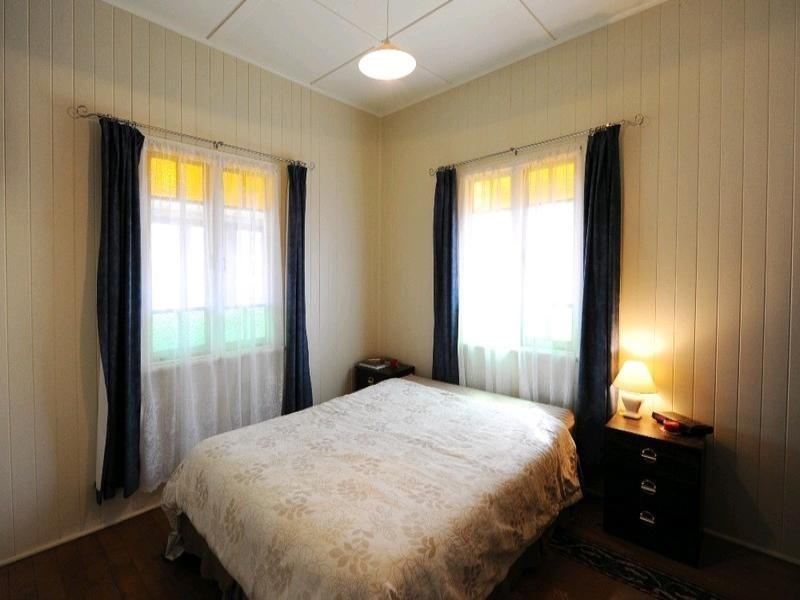 32 Isaac Street, North Toowoomba QLD 4350