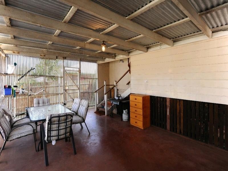 32 Isaac Street, North Toowoomba QLD 4350