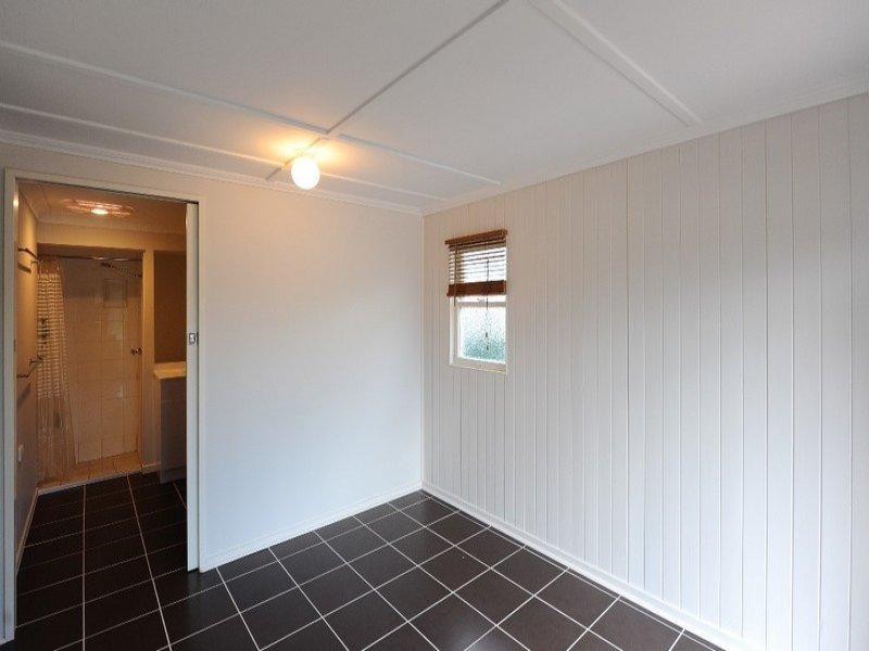 7 Hursley Road, Newtown QLD 4350
