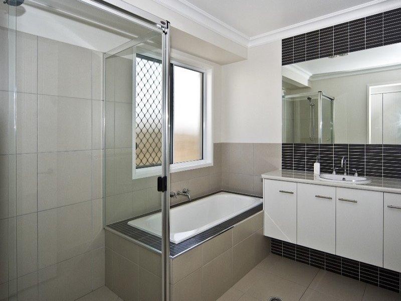 13 Barambah Drive, Glenvale QLD 4350