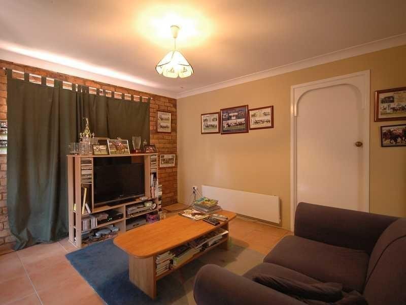 7 Hampton Street, Newtown QLD 4305