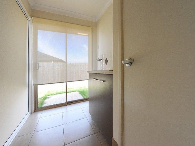 5 Moorina Drive, Harristown QLD 4350