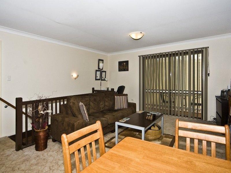 2/29 Coates Street, Kearneys Spring QLD 4350