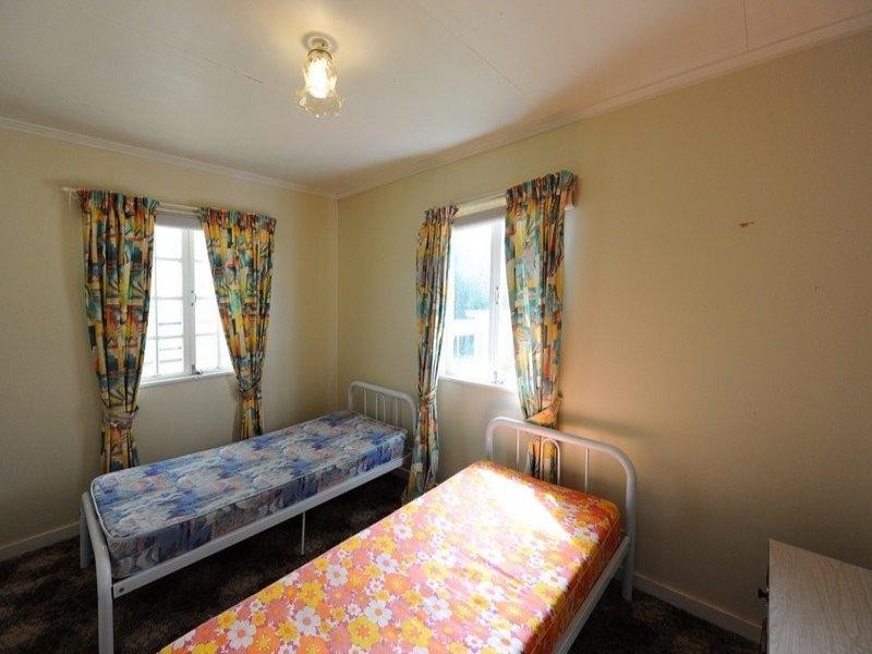 18 Hillside Street, Newtown QLD 4350