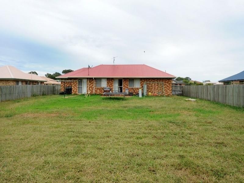 37 Belclaire Drive, Westbrook QLD 4350