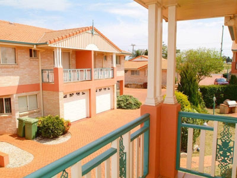 9/484 West Street, Kearneys Spring QLD 4350