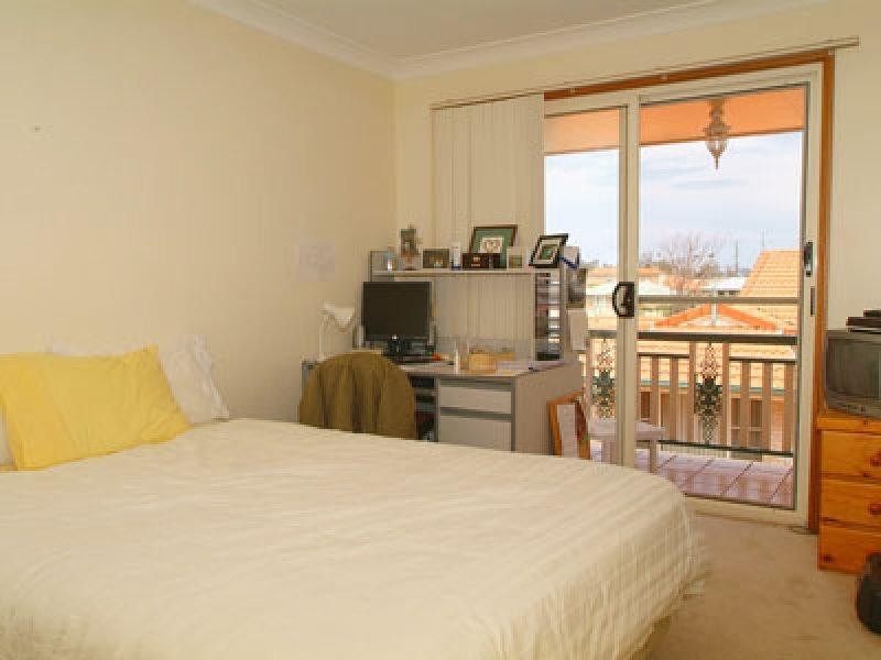 9/484 West Street, Kearneys Spring QLD 4350