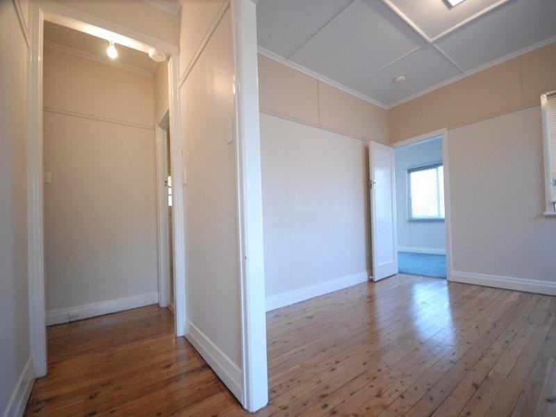 119 Hill Street, Newtown QLD 4305