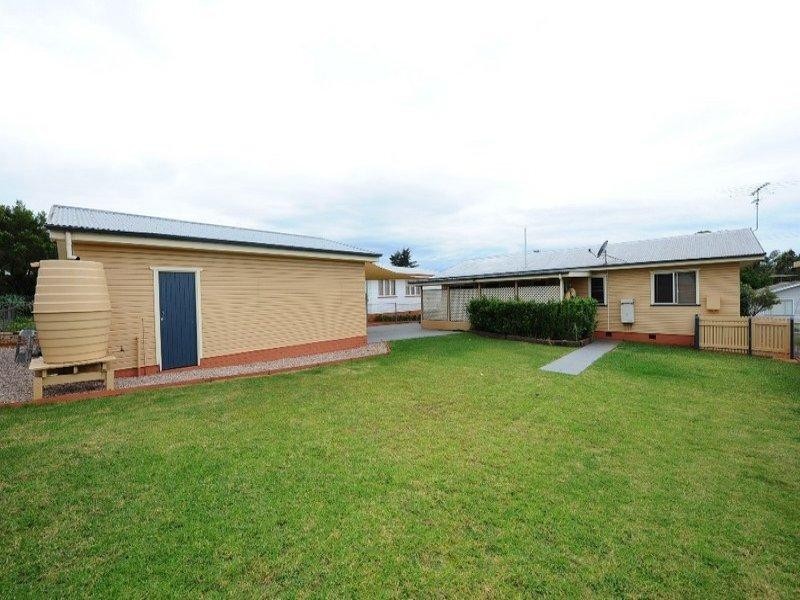 35 McCafferty Street, Wilsonton QLD 4350