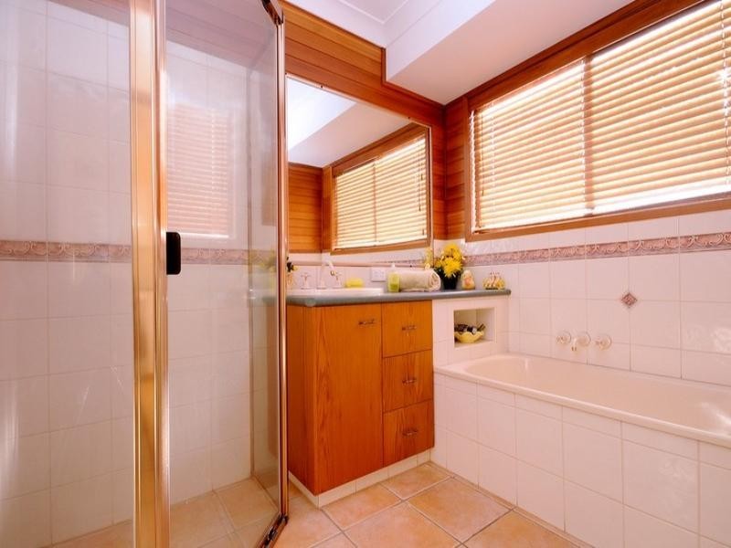 33 Audrey Court, Middle Ridge QLD 4350