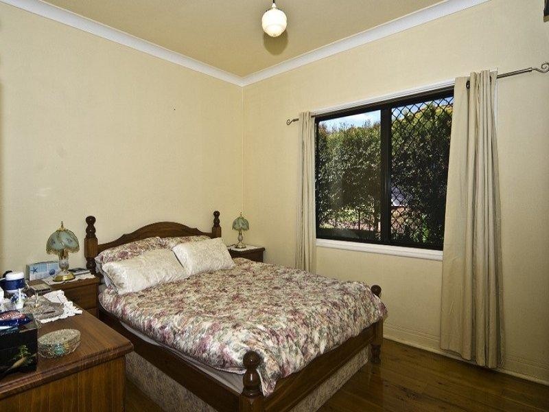 2 Wyndham Street, North Toowoomba QLD 4350