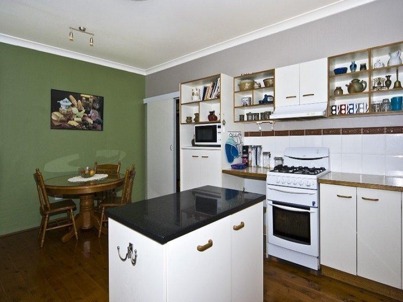 2 Wyndham Street, North Toowoomba QLD 4350