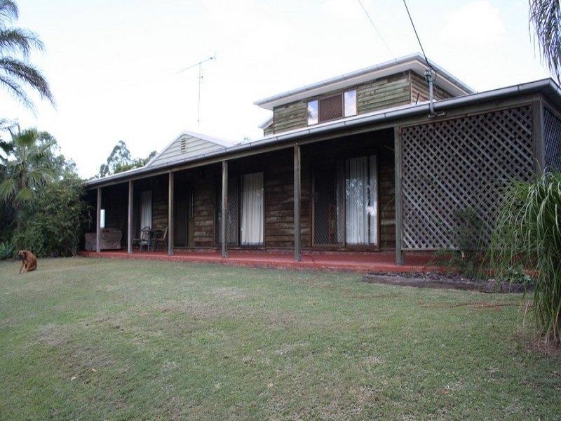 8 Vista Court, Withcott QLD 4352