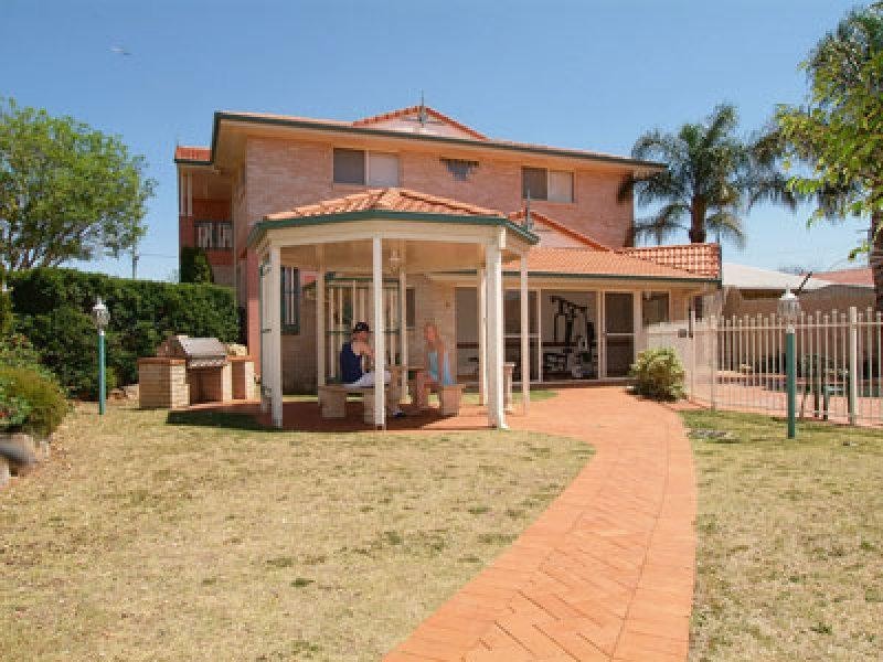 6/484 West Street, Kearneys Spring QLD 4350