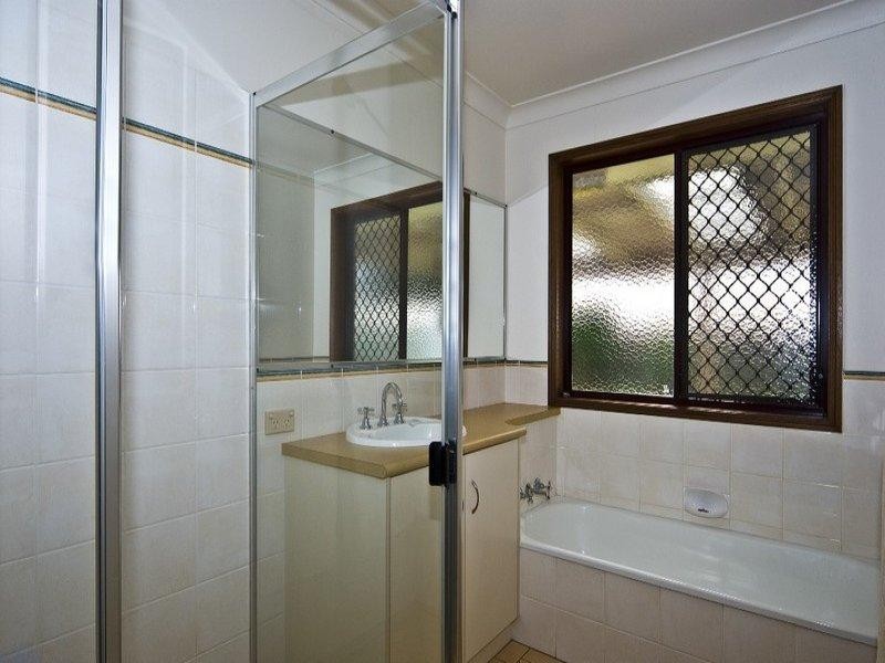 12 Sweetapple Crescent, Centenary Heights QLD 4350