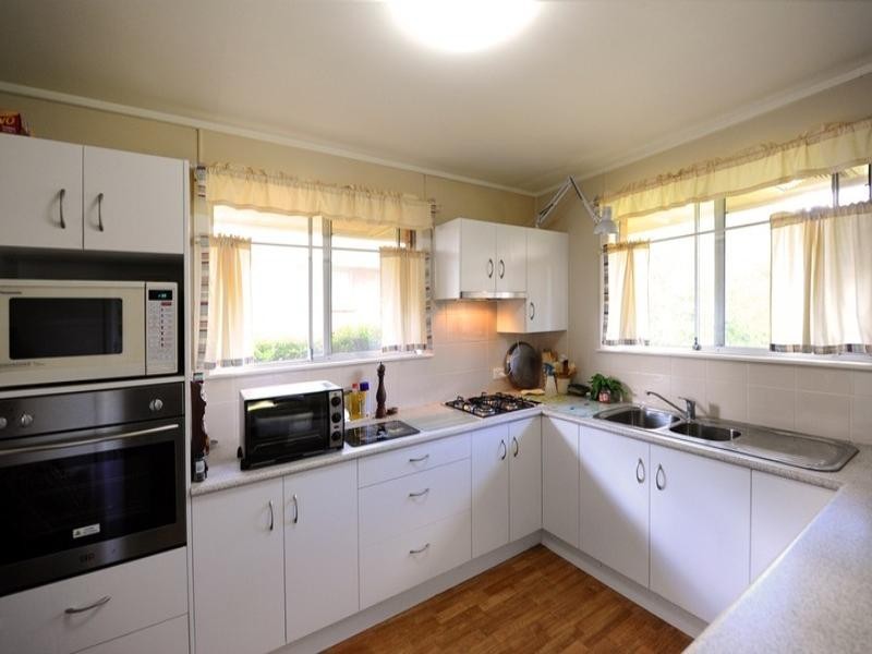 10 Merryl Street, South Toowoomba QLD 4350