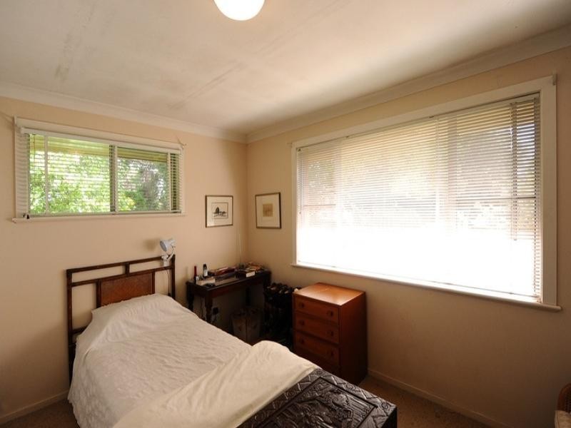 10 Merryl Street, South Toowoomba QLD 4350