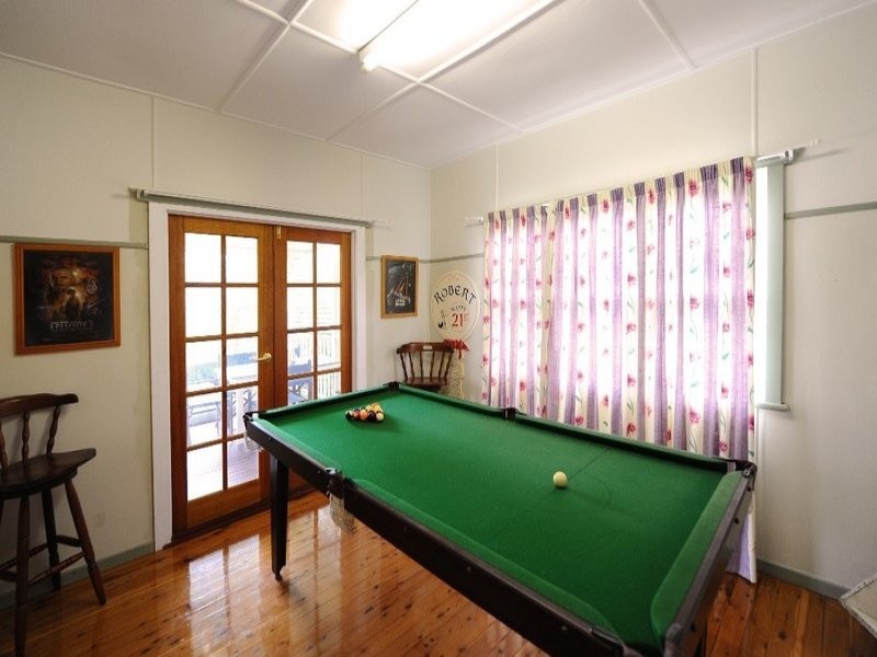 77 Stephen Street, Harristown QLD 4350