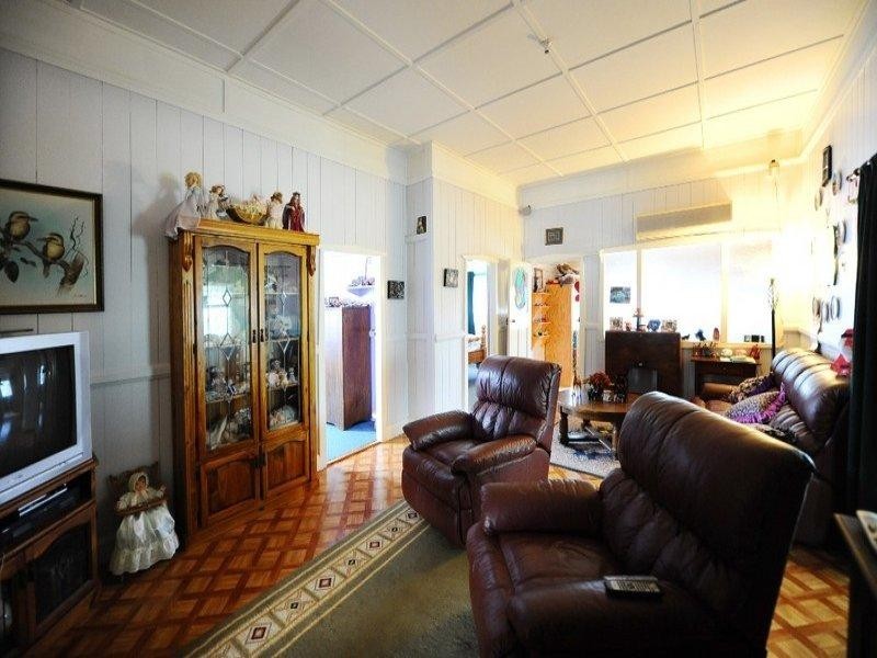 1 O’Connell Street, Southbrook QLD 4363