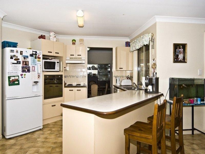 19 Hennenlotter Court, Kearneys Spring QLD 4350