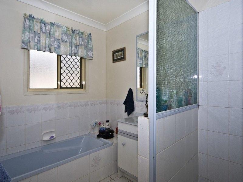19 Hennenlotter Court, Kearneys Spring QLD 4350