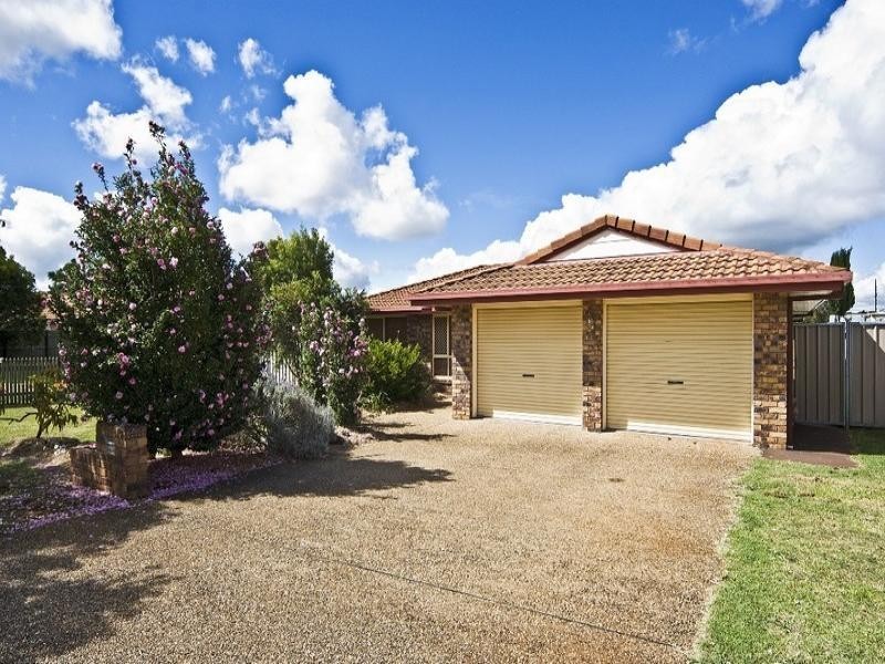 19 Hennenlotter Court, Kearneys Spring QLD 4350