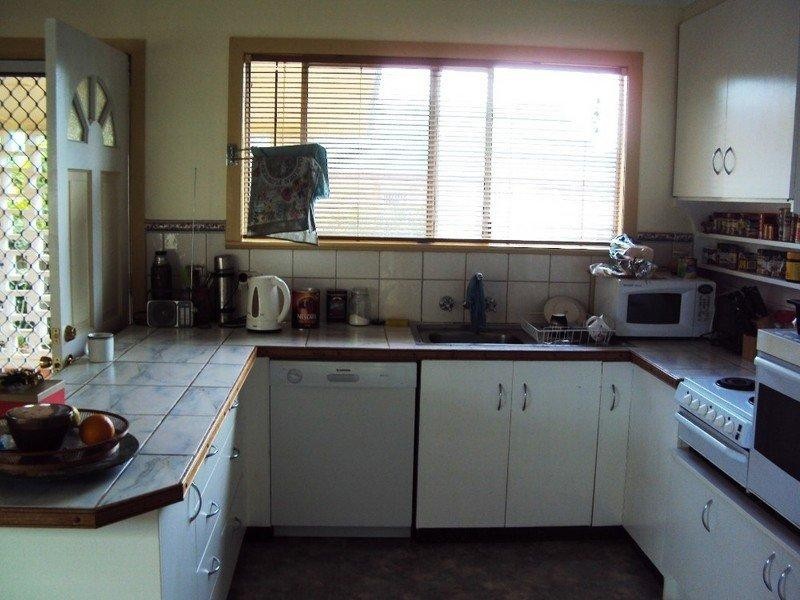 316 West Street, Kearneys Spring QLD 4350