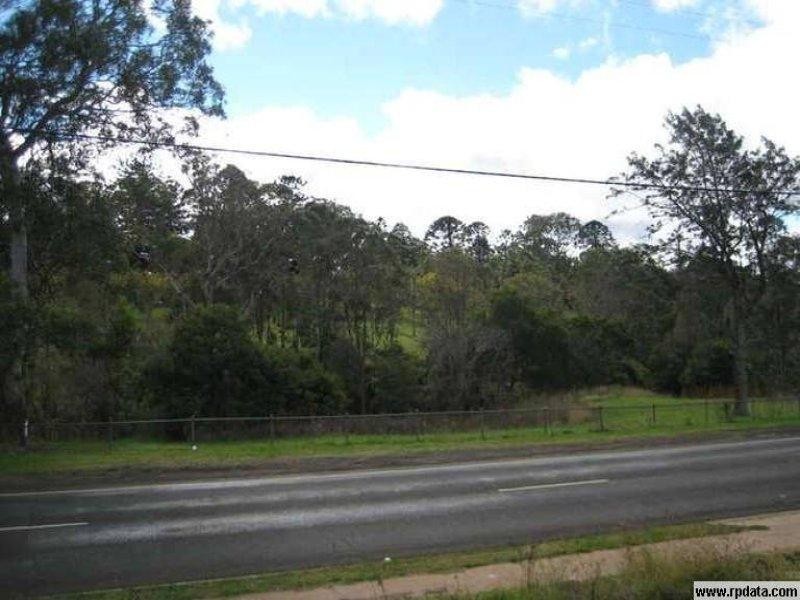 88 Hogg Street, Rockville QLD 4350