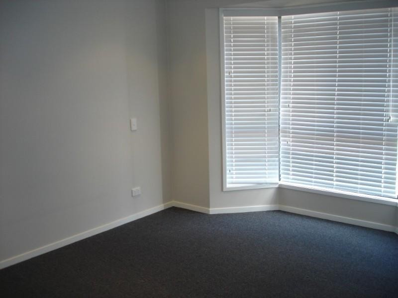 2/28 Cuttaburra Crescent, Glenvale QLD 4350