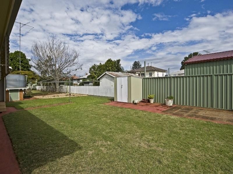 21 Gaydon Street, Newtown QLD 4350
